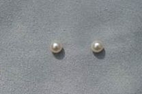 White Round 6-6.5mm AAA Grade Pearls > White