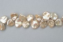 Champagne Keshi Large Other Pearl Shapes > Keshis