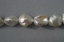 White Keshi Medium Long-Drilled Other Pearl Shapes > Keshis